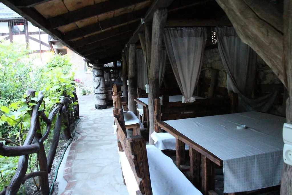Eco Grill Hotel Restaurant Aquarius Lviv