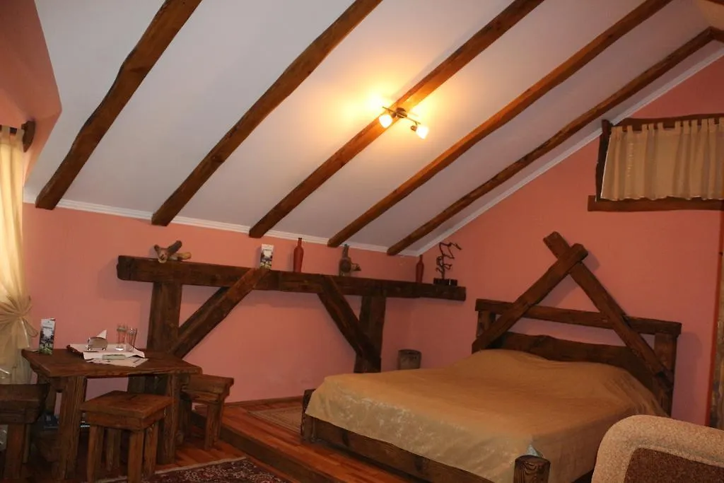 Eco Grill Hotel Restaurant Aquarius Lviv 3*,